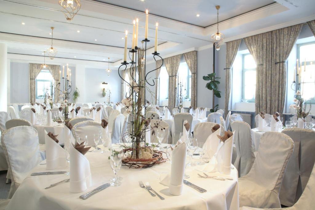 Schloss Hotel Dresden Pillnitz Bagian luar foto
